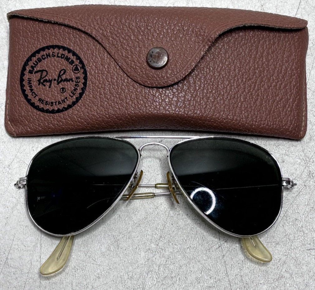 Vintage B&L Ray-Ban USA Aviator Sunglasses Silver Green Lens w/ Case Rare VTG OG