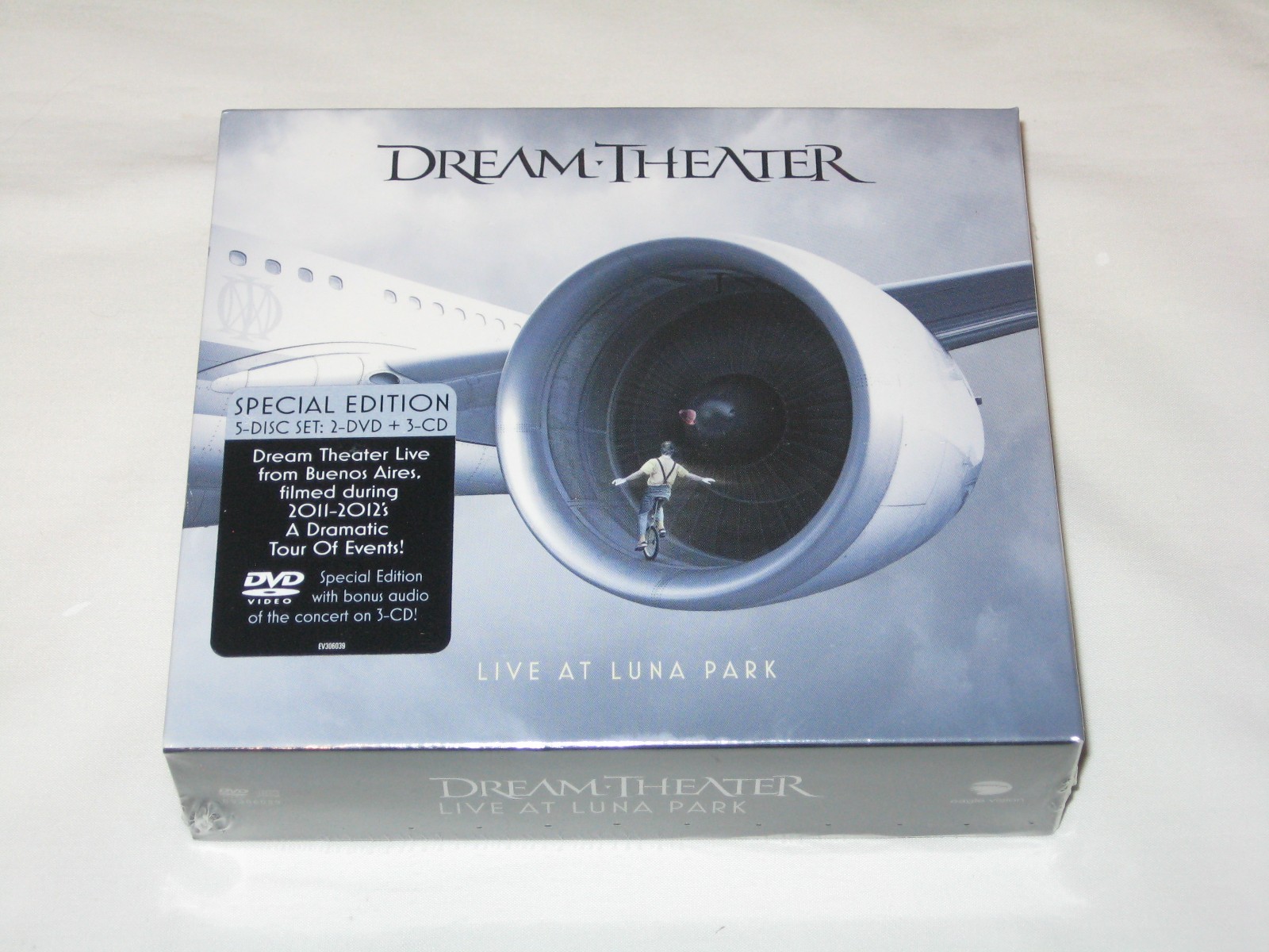 Dream Theater - Live At Luna Park  3CD + 2DVD box set set New Sealed