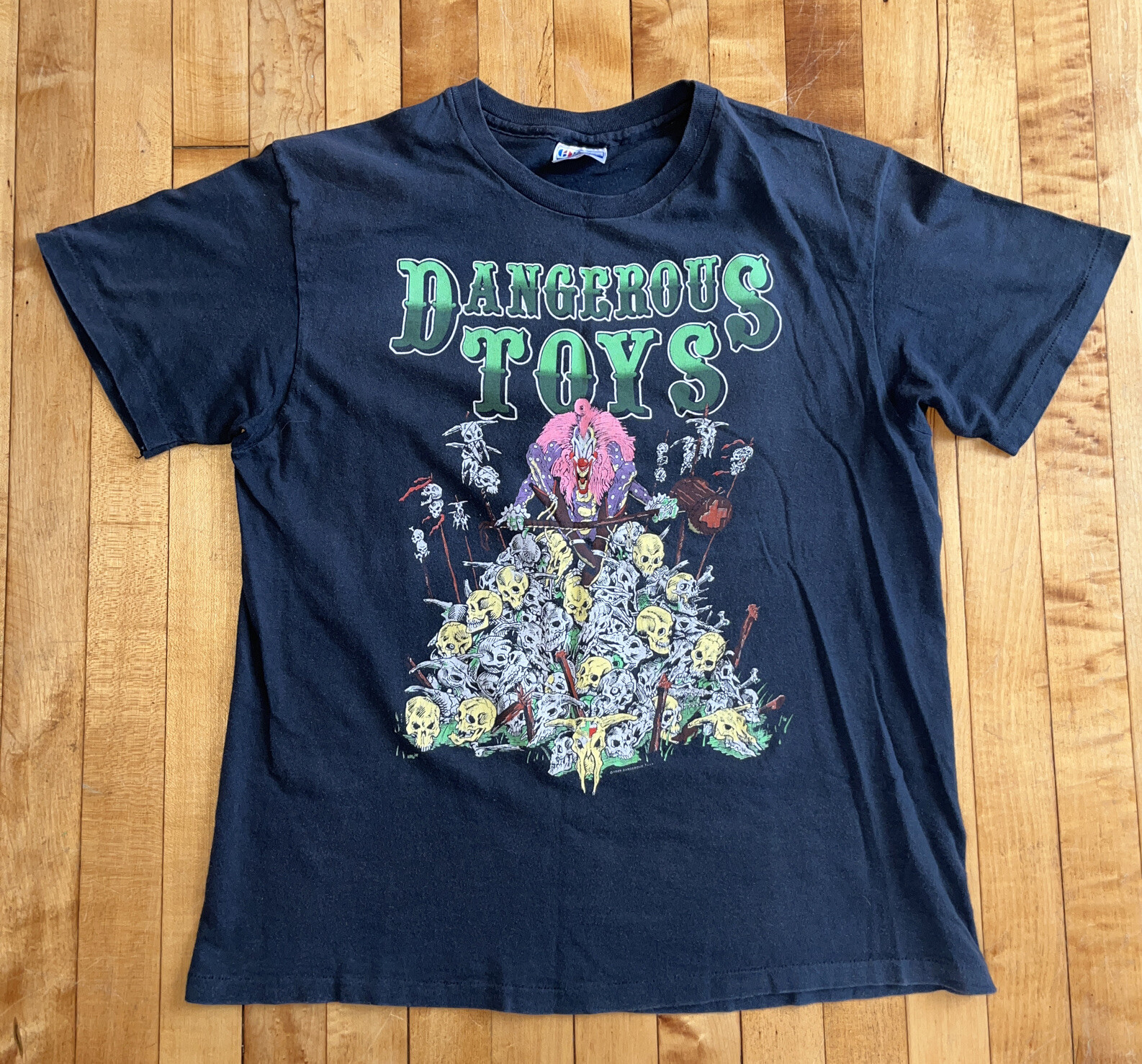 Vtg 1989 Dangerous Toys Tour Tshirt XL (M-L) Vtg 1989 Dangerous Toys Tour Tshirt XL (M-L)