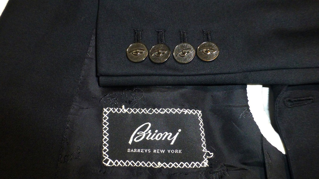 Brioni Blazer 52R/42R Metal Button Excellent Condition Jacket Black
