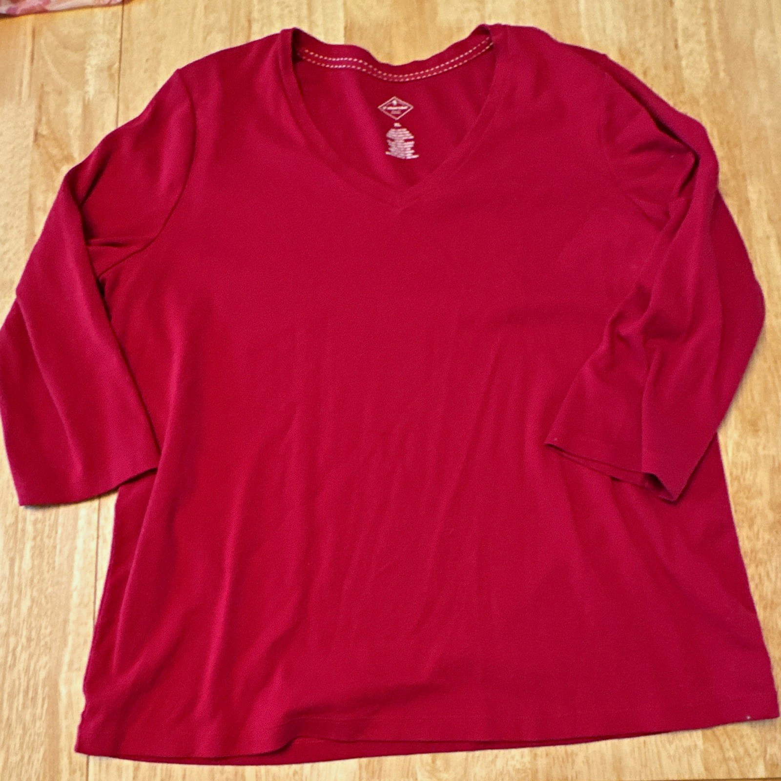 Women’s Sonoma Red Solid V-Neck 3/4 Sleeve Pullover Top
