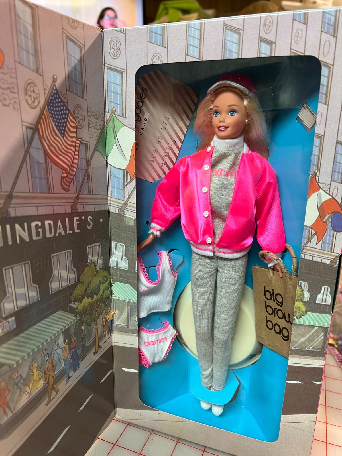 Mattel Barbie Special Edition Barbie at Bloomingdale\'s Doll Pink Jacket Bag 1996 Mattel Barbie Special Edition Barbie at Bloomingdale\'s Doll Pink Jacket Bag 1996