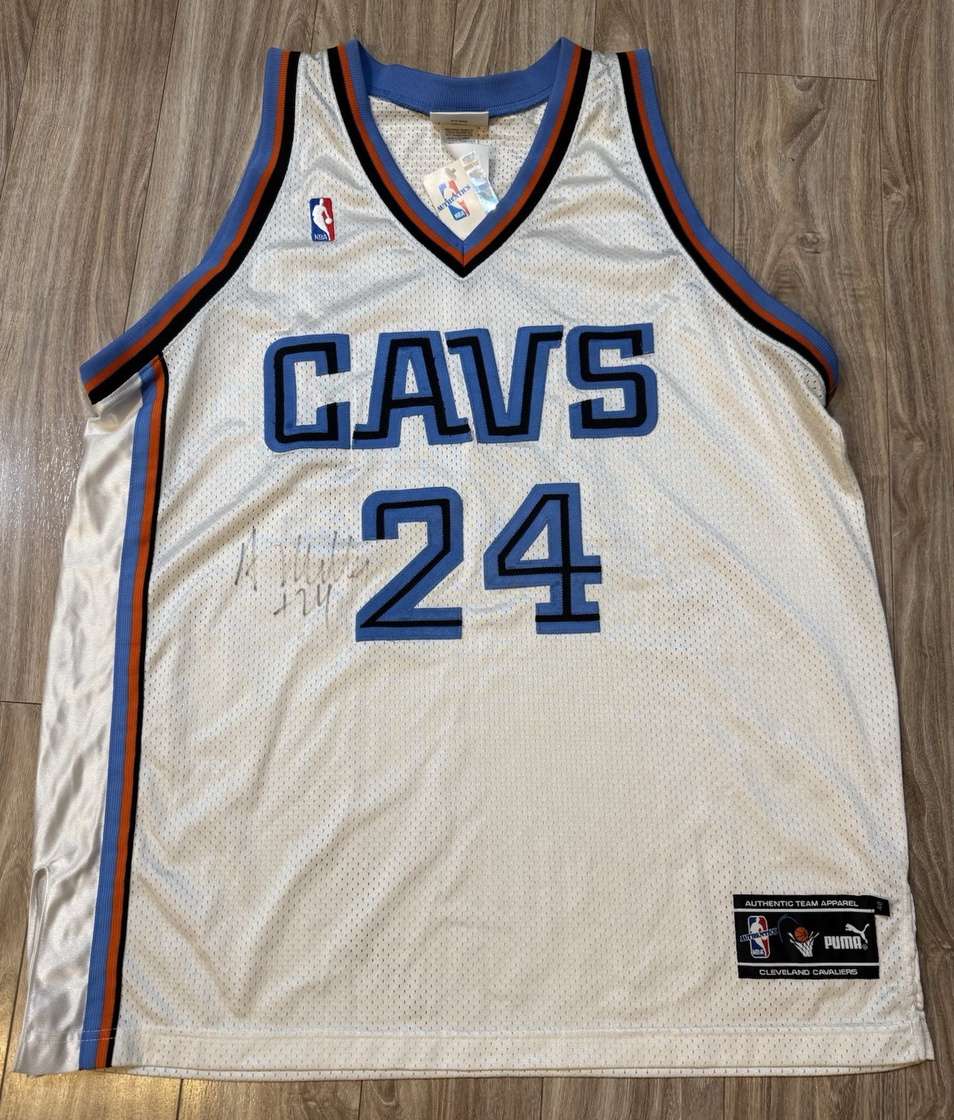 NWT VTG AUTHENTIC ANDRE MILLER CLEVELAND CAVS CAVALIERS PUMA JERSEY SIZE 48 AUTO NWT VTG AUTHENTIC ANDRE MILLER CLEVELAND CAVS CAVALIERS PUMA JERSEY SIZE 48 AUTO