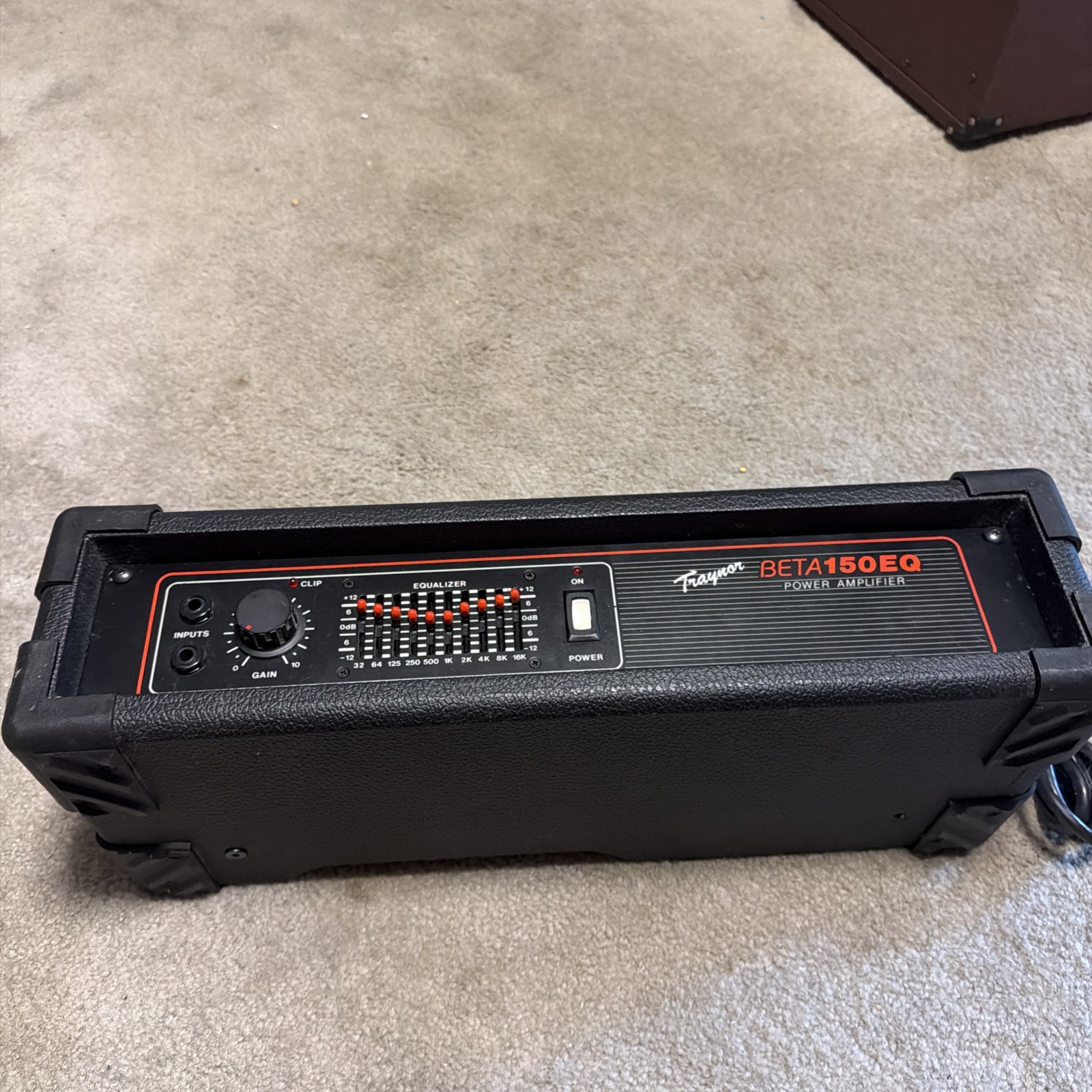 Vintage Traynor Beta 150EQ Solid-State Power Amplifier Equalizer Black Vintage Traynor Beta 150EQ Solid-State Power Amplifier Equalizer Black