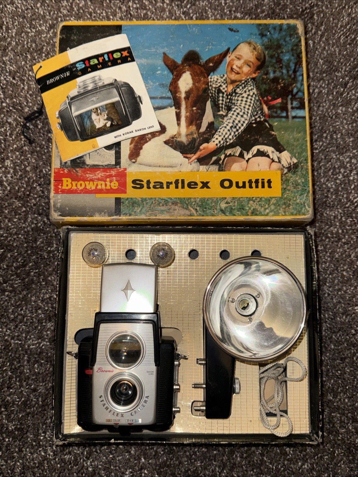 Mint Vtg Kodak Brownie Starflex Outfit Camera w/ Original Box Tested And Works Mint Vtg Kodak Brownie Starflex Outfit Camera w/ Original Box Tested And Works