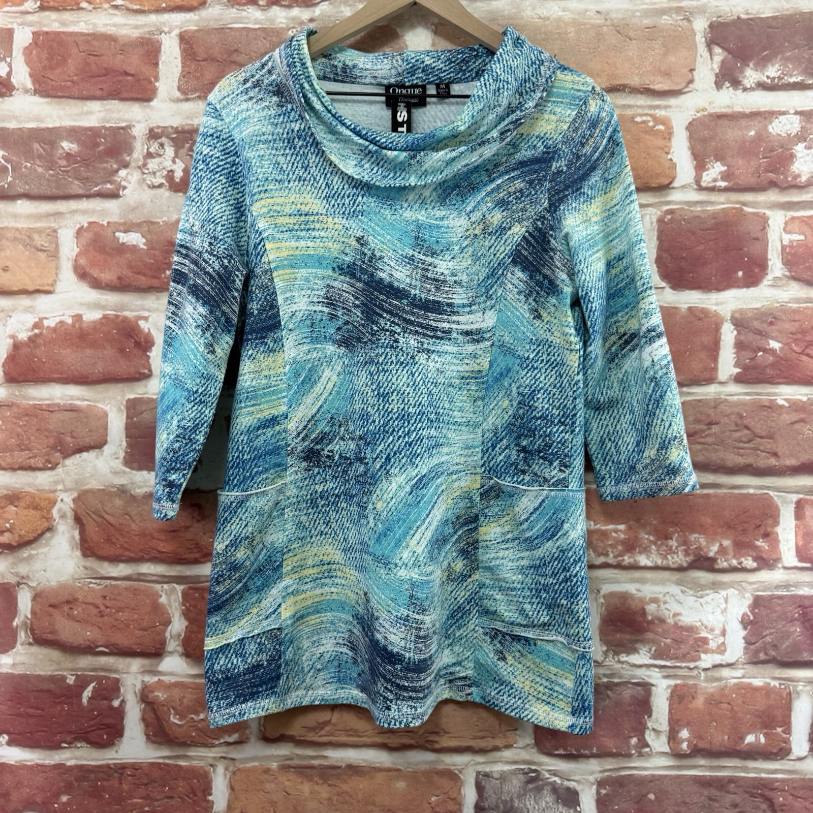 Onque Casual Top Womens Medium Blue Multicolor Abstract Stretchy Casual Career