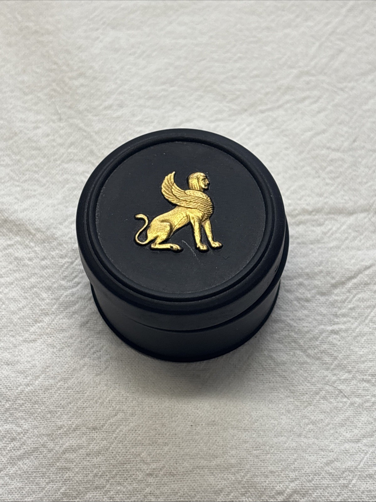 BLEM-Wedgwood Egyptian Winged Sphinx Terracotta Black Jasperware Trinket Round