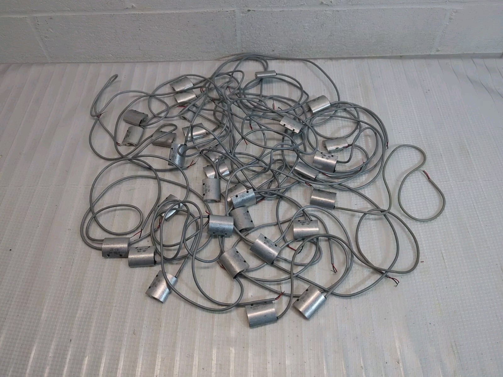 BIMBA MAGNETIC REED SWITCH MRS-.087 LOT OF 31 ULTRAN CYLINDER TRACK MOUNTED BIMBA MAGNETIC REED SWITCH MRS-.087 LOT OF 31 ULTRAN CYLINDER TRACK MOUNTED