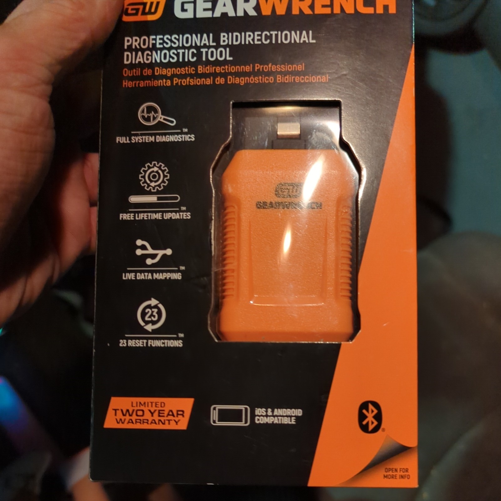 GEARWRENCH Professional Bi-Directional OBD-2 Bluetooth Diagnostic Tool GWSMARTBT GEARWRENCH Professional Bi-Directional OBD-2 Bluetooth Diagnostic Tool GWSMARTBT