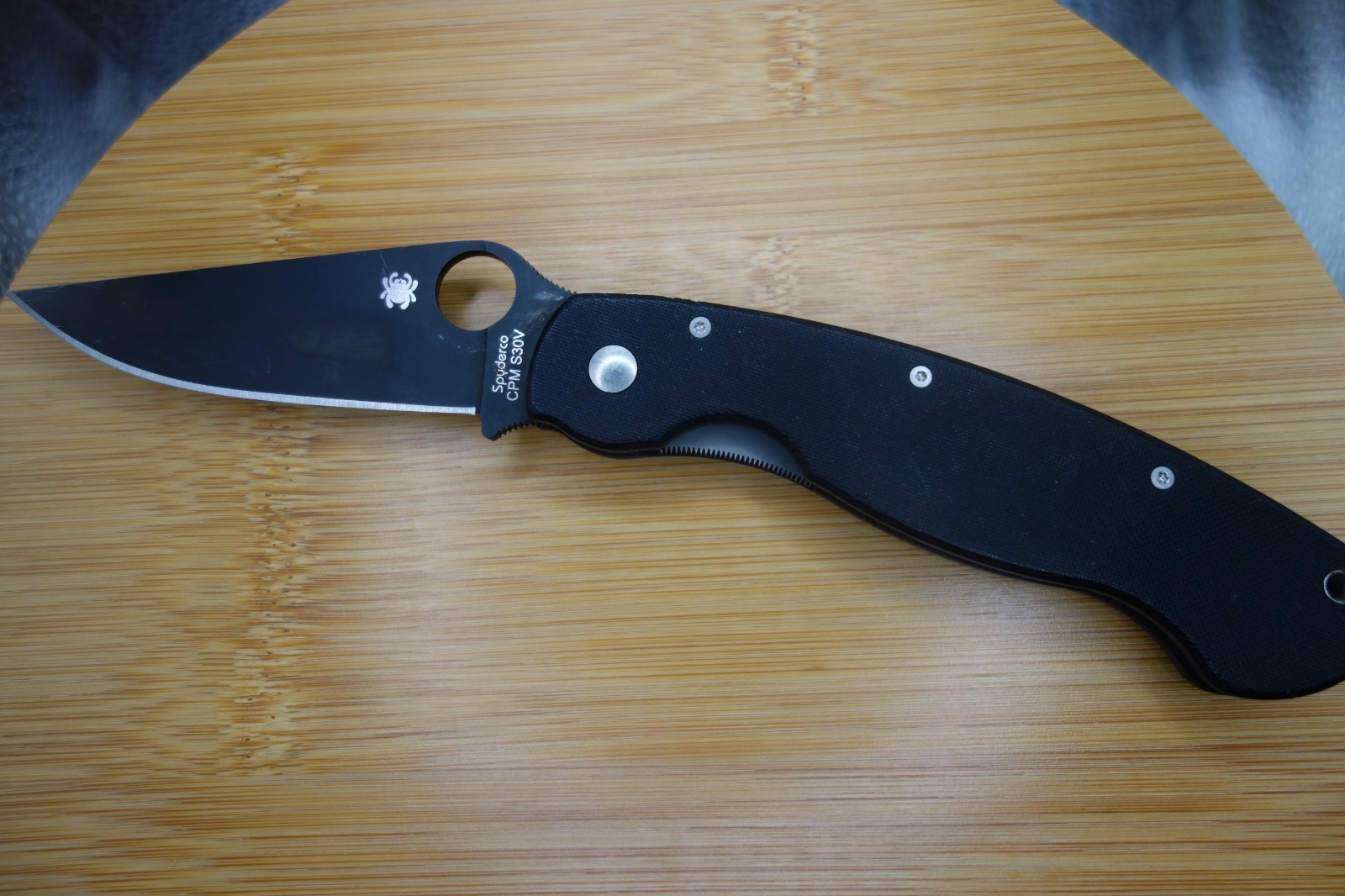 Spyderco Black G10 Spyderco Military CPM-S30V Liner Lock Knife CO USA Spyderco Black G10 Spyderco Military CPM-S30V Liner Lock Knife CO USA