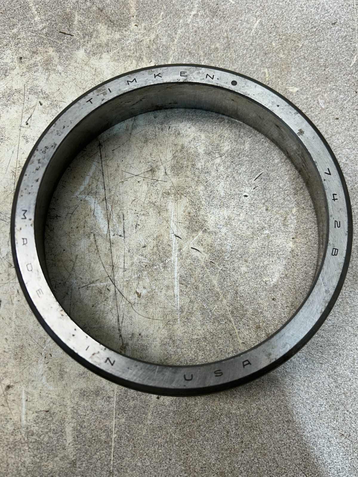 NEW NO BOX TIMKEN ROLLER BEARING CUP 742-B