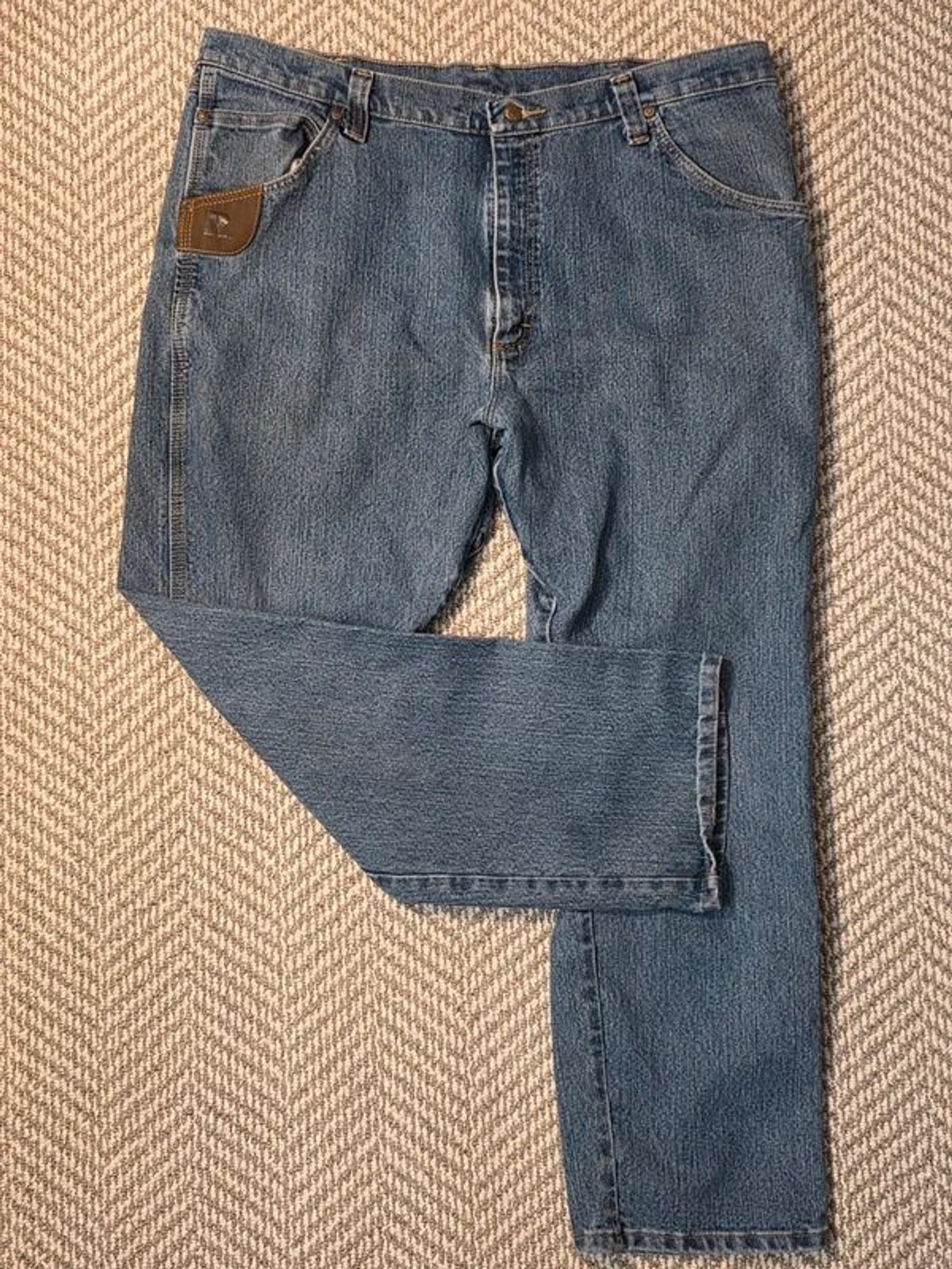 Wrangler Mens Regular Fit Straight Leg Jeans Medium Wash Denim Tough Casual
