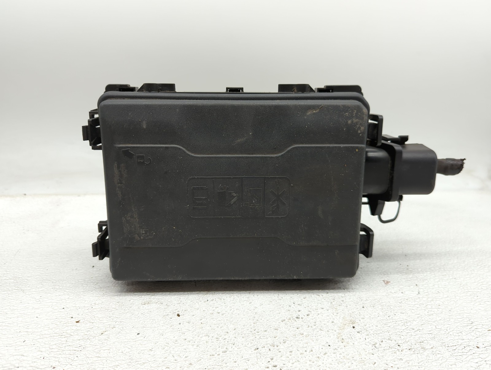 2016-2016 Gmc Sierra 1500 Fusebox Fuse Box Relay Module 23285566-01 EMJF8