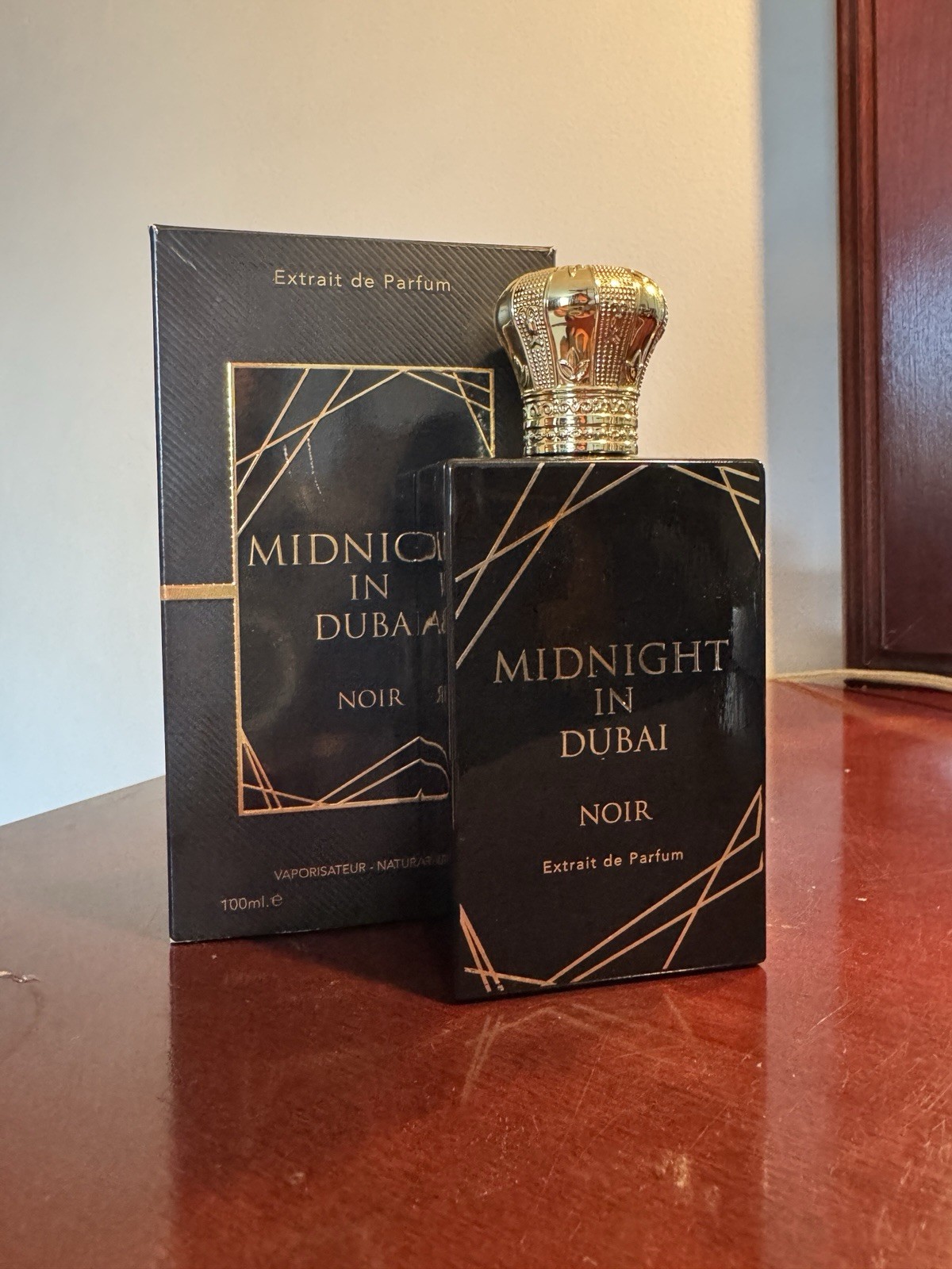Filthy Rich Dubai Midnight In Dubai NOIR, 100ml 3.4oz EXTRAIT de Parfum Filthy Rich Dubai Midnight In Dubai NOIR, 100ml 3.4oz EXTRAIT de Parfum