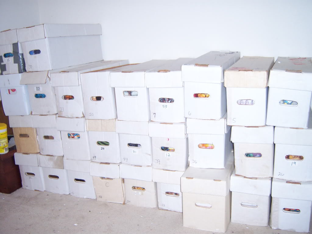 1 bulk box Lot  75 comics 25 Marvel,25  DC & 25 other publisher  no dup