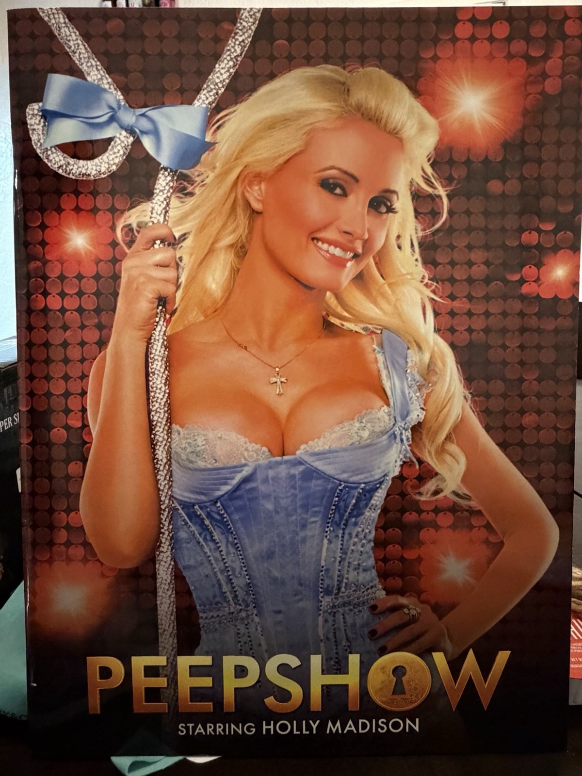 Holly Madison Peepshow 2011 Las Vegas Planet Hollywood Souvenir Program