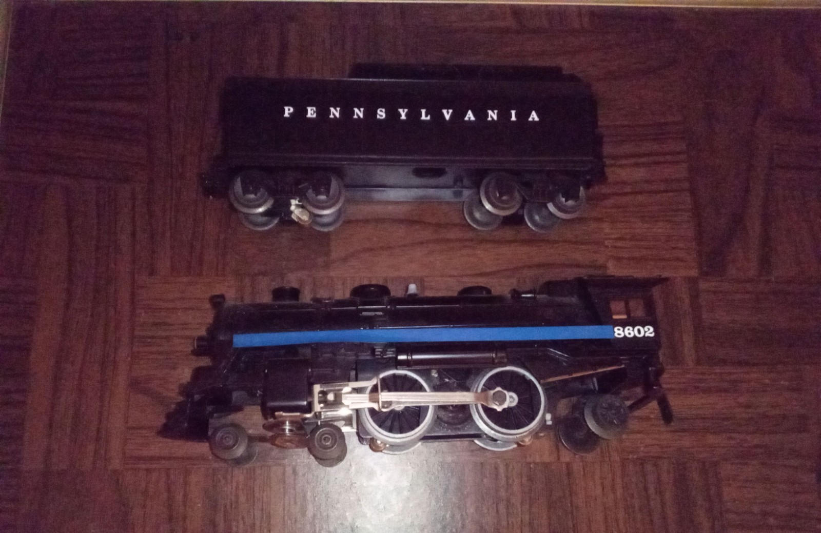 Vintage Lionel O Gauge #8602 Steam Locomotive & Pennsylvania Tender
