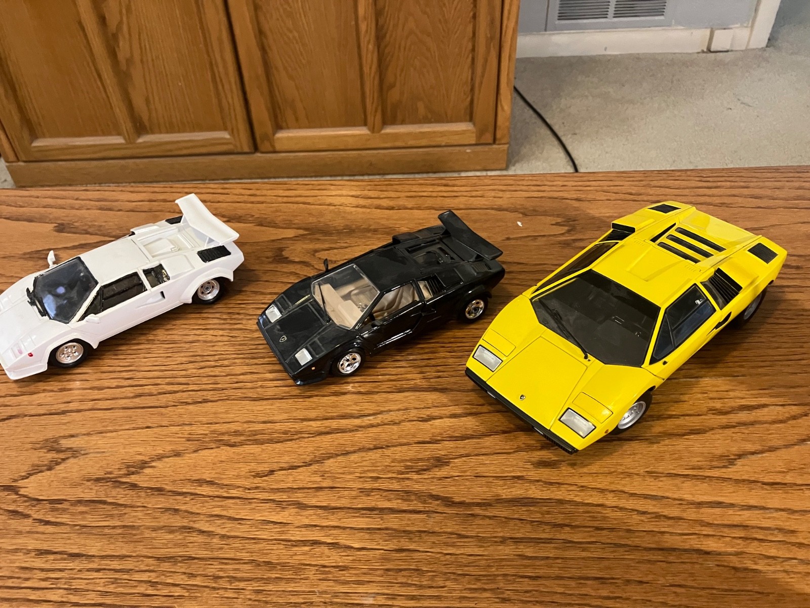 kyosho lamborghini countach 1:18