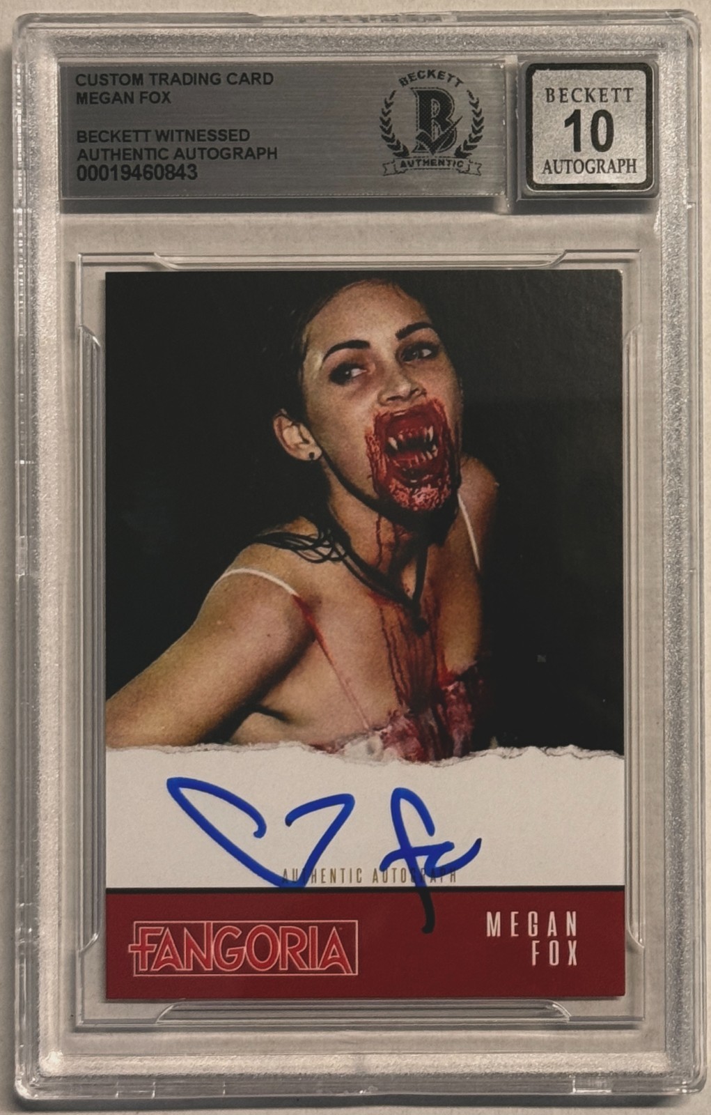Megan Fox Signed Fangoria Custom Trading Card Beckett Witnessed AUTO 10