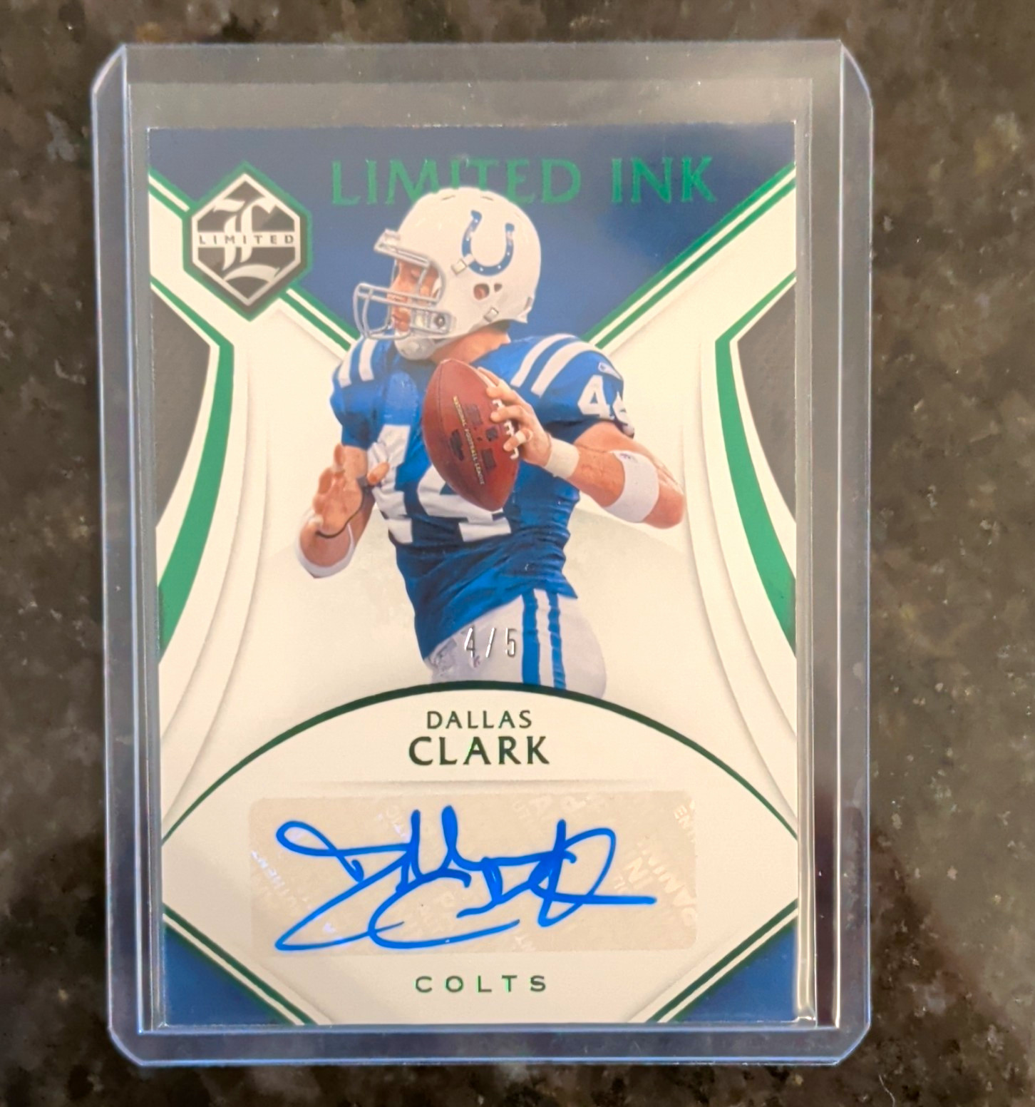 Panini 2019 Limited Ink Dallas Clark Colts Emerald Spotlight Auto /5 LI-DC Panini 2019 Limited Ink Dallas Clark Colts Emerald Spotlight Auto /5 LI-DC