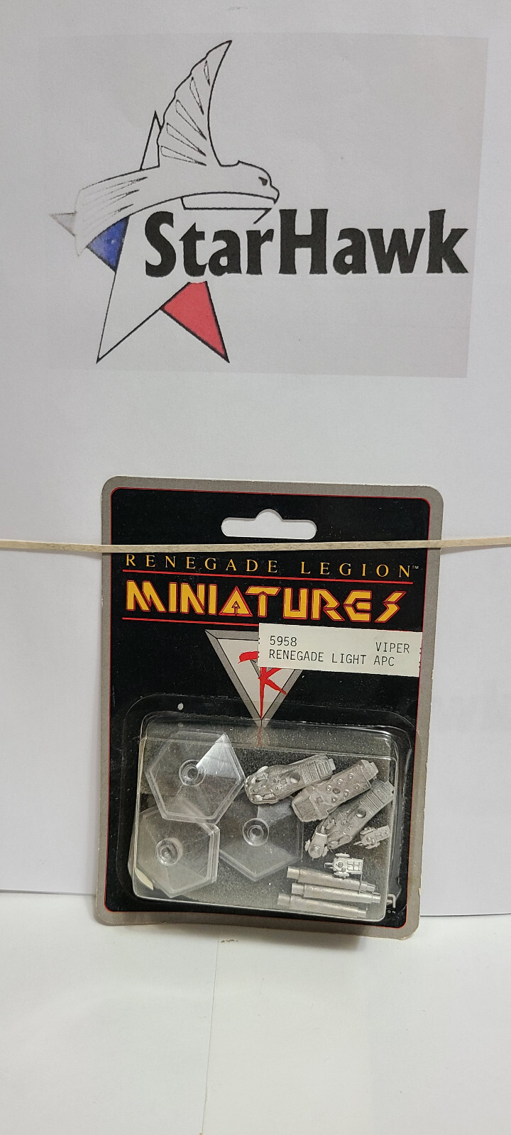 Renegade Legion Miniatures 5958 Viper Renegade Lt. APC \ Renegade Legion Miniatures 5958 Viper Renegade Lt. APC \