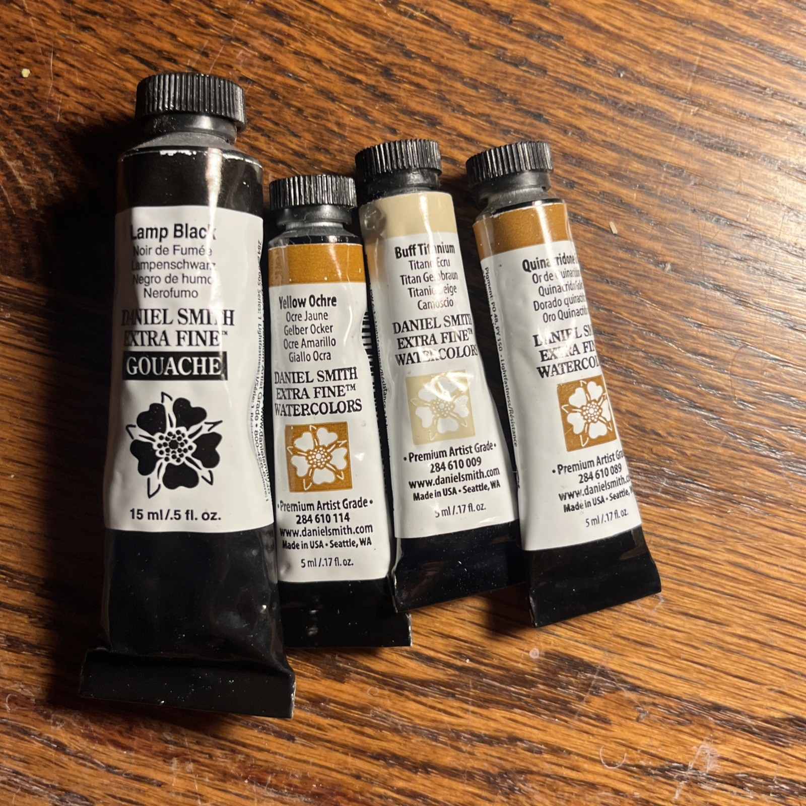 Daniel Smith Extra Fine Watercolor Lot 3 5ml Lamp Black Gouache 15 Ml New Daniel Smith Extra Fine Watercolor Lot 3 5ml Lamp Black Gouache 15 Ml New