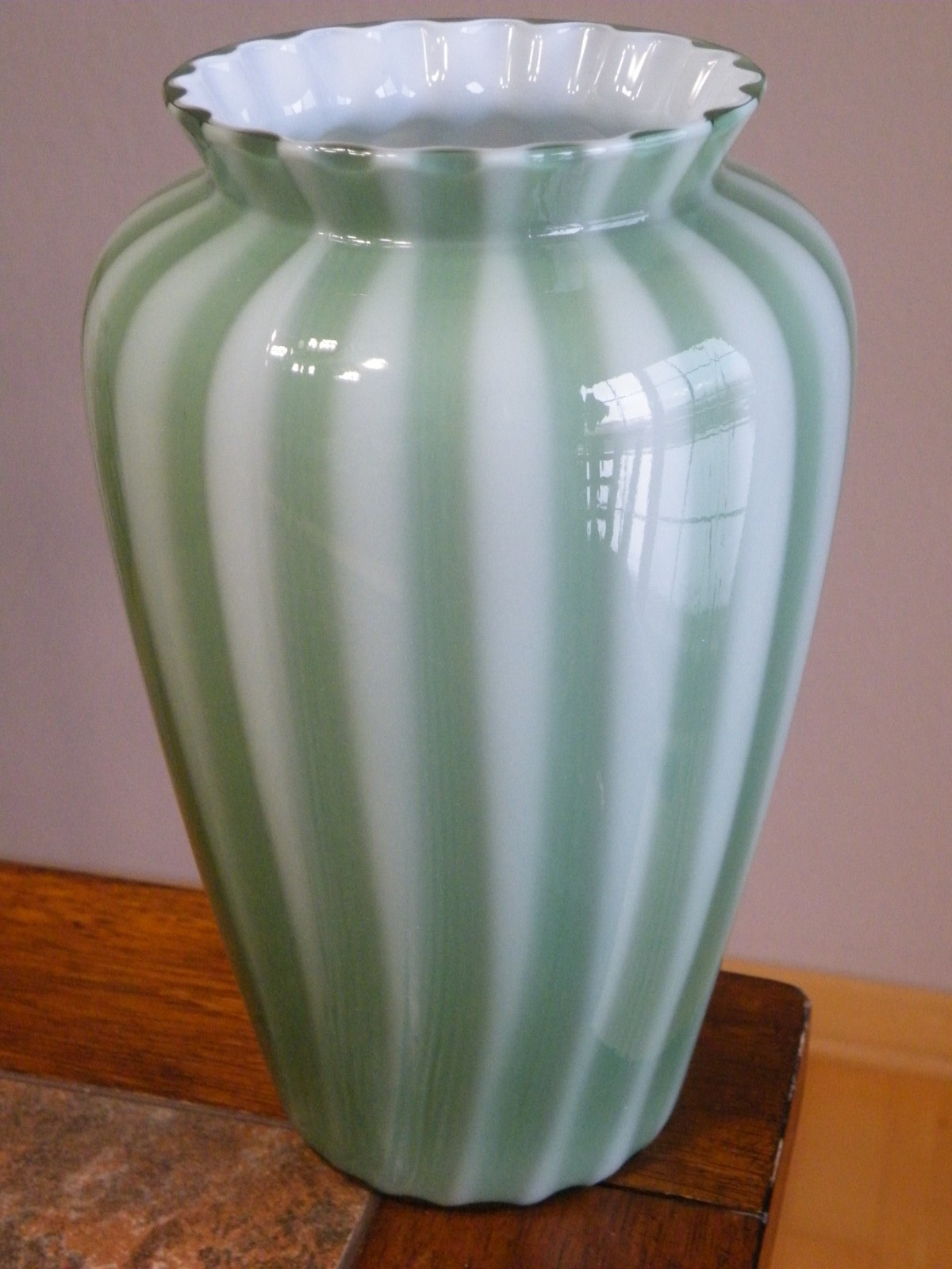 FENTON Heritage ART Glass GREEN Overlay CASED Glass SPIRAL 9\