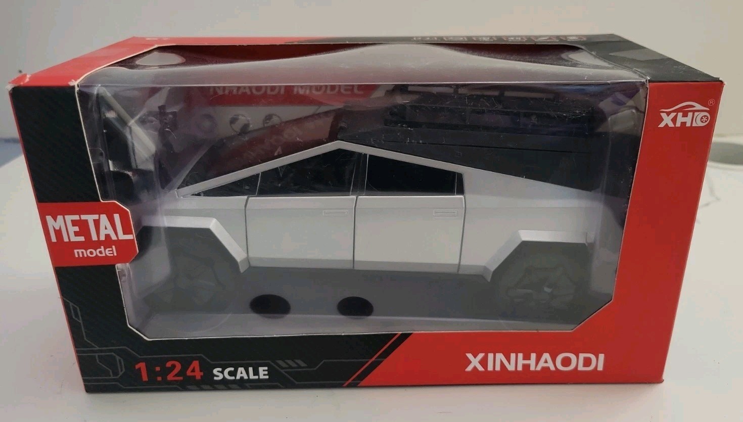 Xinhaodi 1:24 Scale Diecast Metal Tesla Cybertruck W/ Lights & Sound Silver NEW Xinhaodi 1:24 Scale Diecast Metal Tesla Cybertruck W/ Lights & Sound Silver NEW