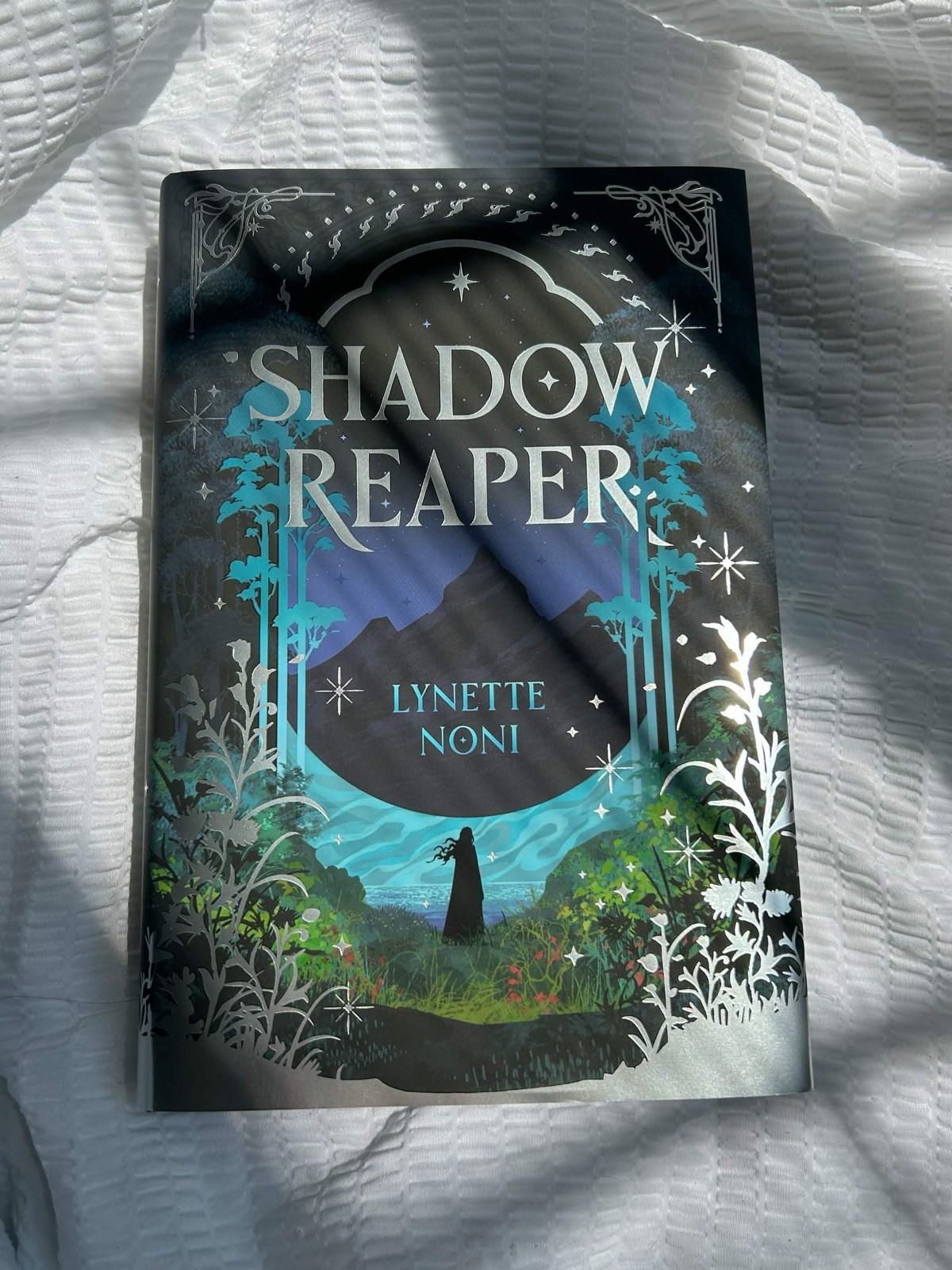 Fairyloot ✨Shadow Reaper ✨by Lynette Noni Sprayed Edges SE Signed By Author Fairyloot ✨Shadow Reaper ✨by Lynette Noni Sprayed Edges SE Signed By Author