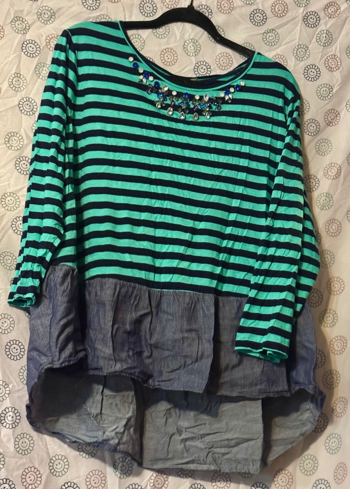 Crown & Ivy Women’s 2X Green Navy Striped Embellished Ruffle Hem Tunic Top