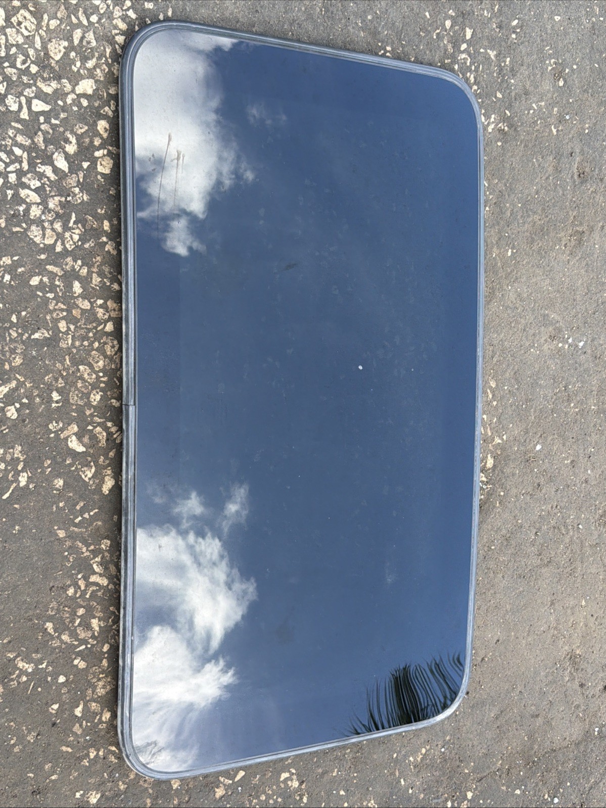 2011-2023 Dodge Charger Sun Roof Window Glass ONLY 68091791AA OEM 2011-2023 Dodge Charger Sun Roof Window Glass ONLY 68091791AA OEM