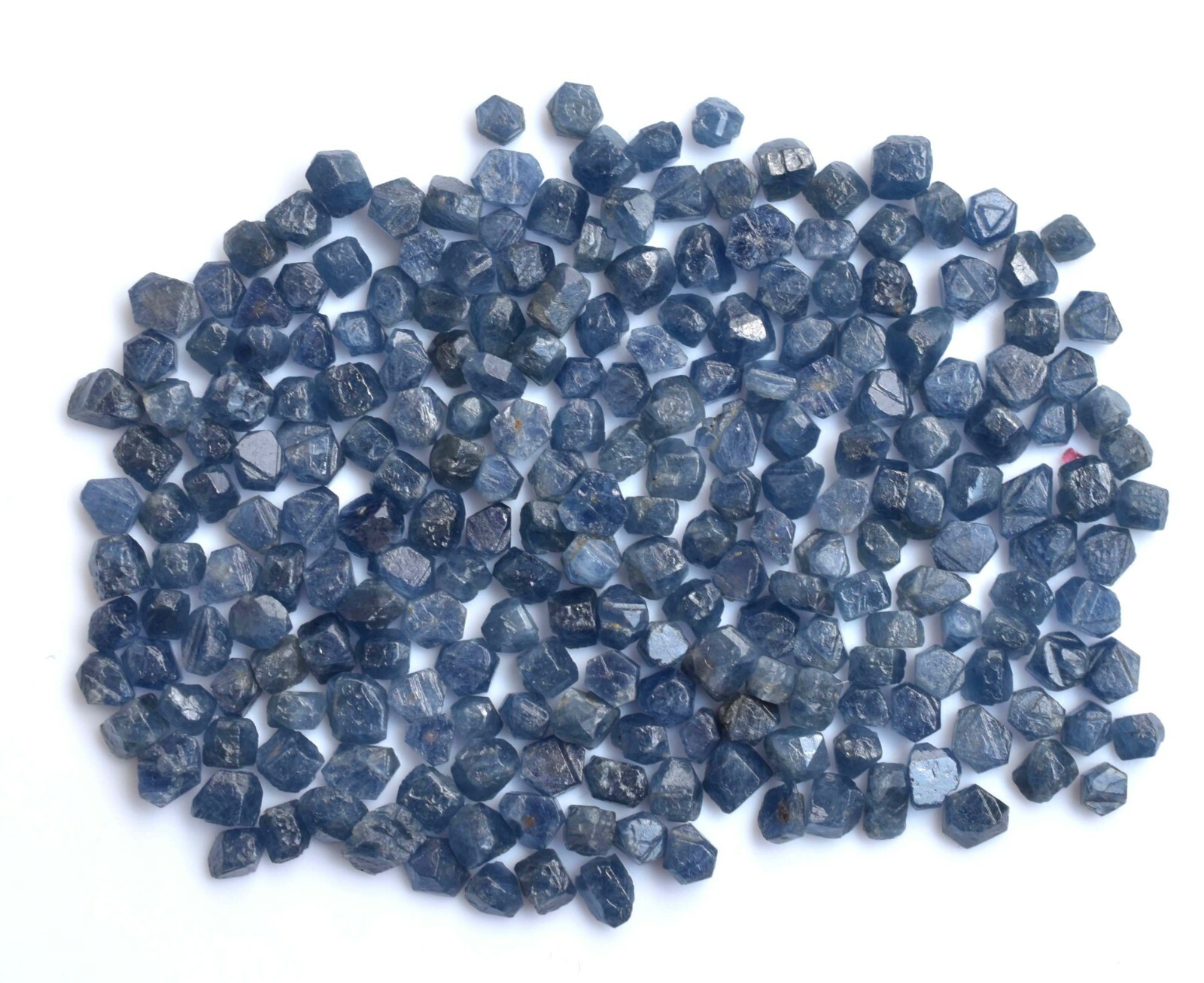 AAA Quality 500.00 Ct 100% Natural Blue Sapphire Earth- Mined Loose Rough Lot AAA Quality 500.00 Ct 100% Natural Blue Sapphire Earth- Mined Loose Rough Lot