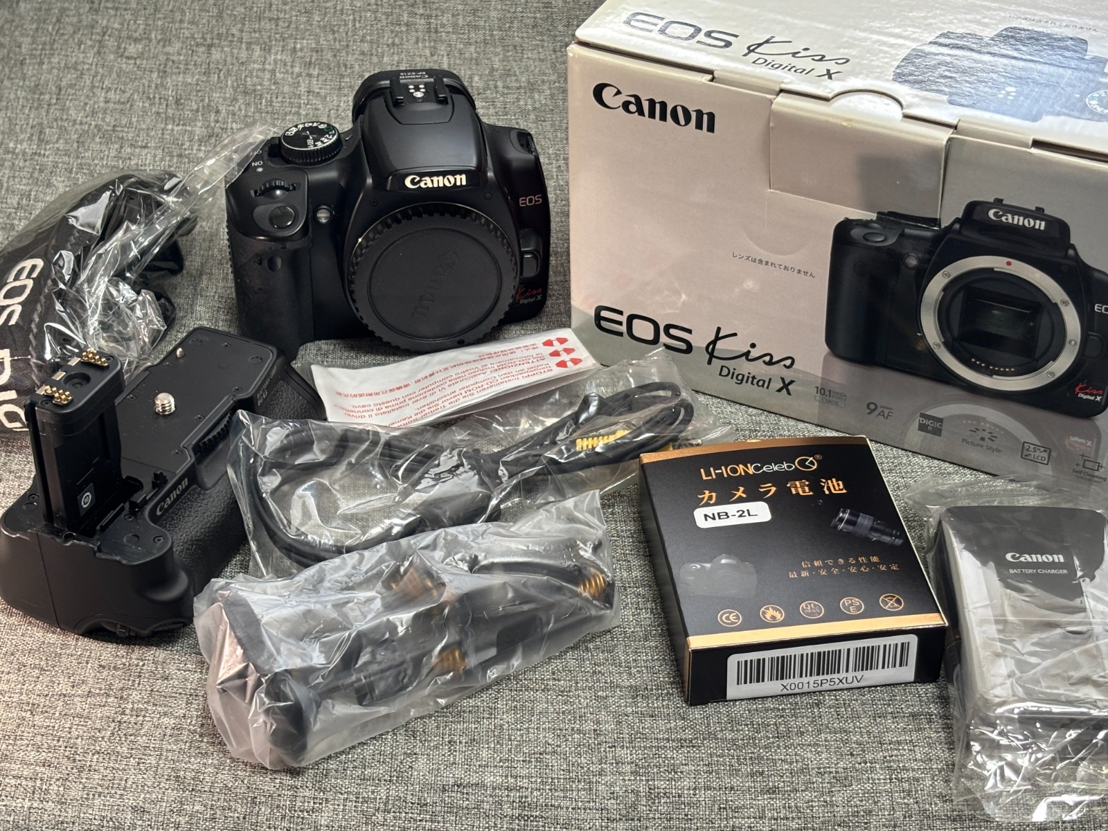 [EXC4+]CANON Digital EOS Kiss Body with Battery Grip Accesssary from JAPAN 00109