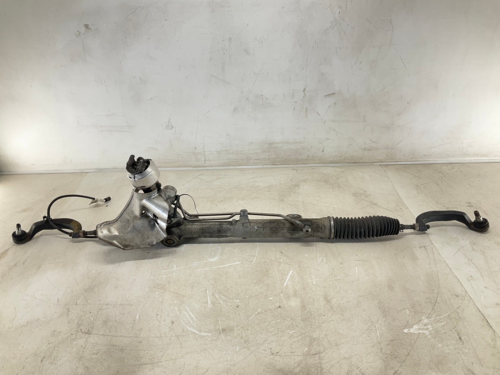 04-09 Mercedes-Benz E350 W211 Power Steering Rack & Pinion OEM 04-09 Mercedes-Benz E350 W211 Power Steering Rack & Pinion OEM