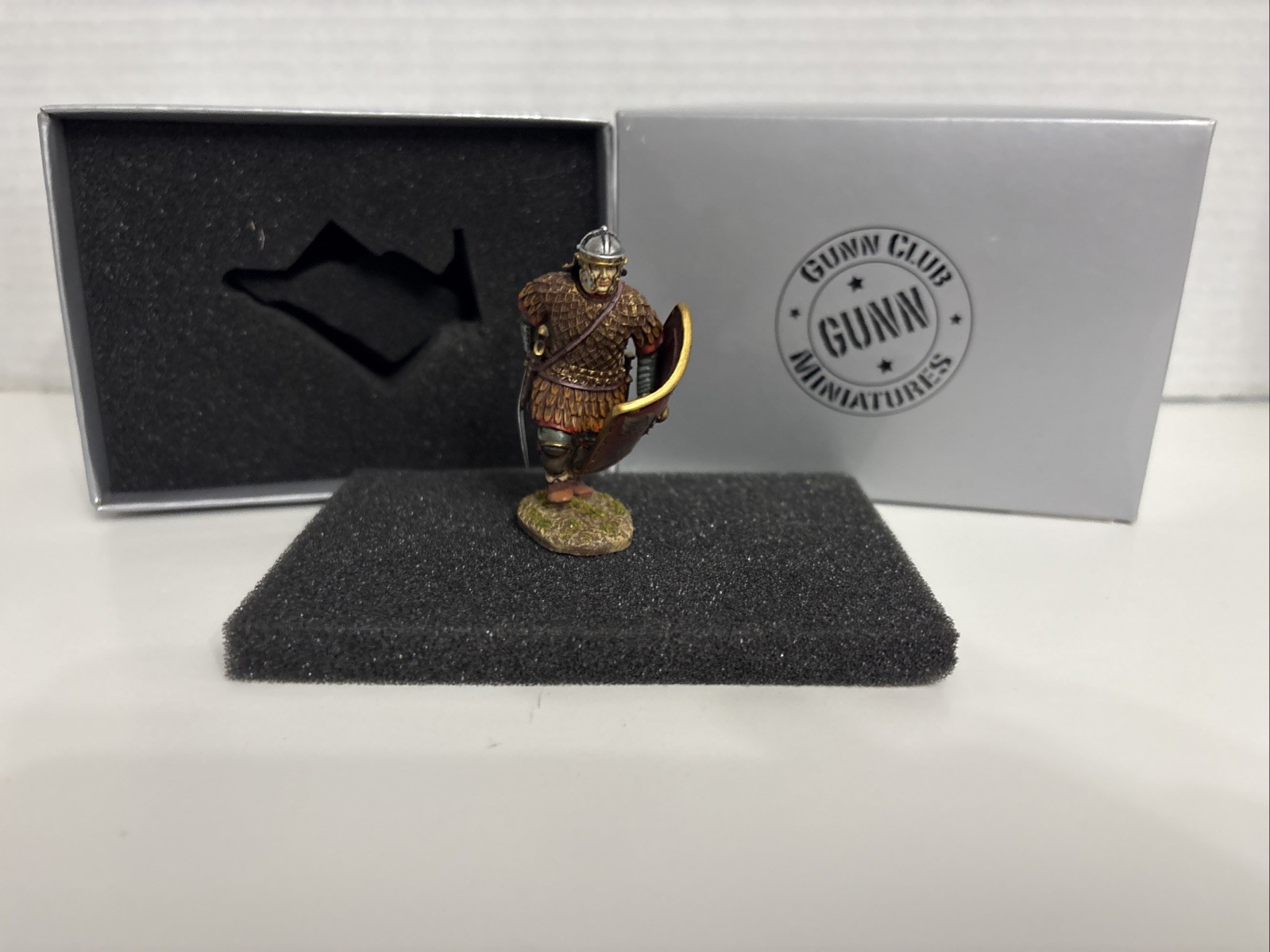 Thomas Gunn ROM072A Roman Empire Imperial Legionnaire Charging Figure Thomas Gunn ROM072A Roman Empire Imperial Legionnaire Charging Figure