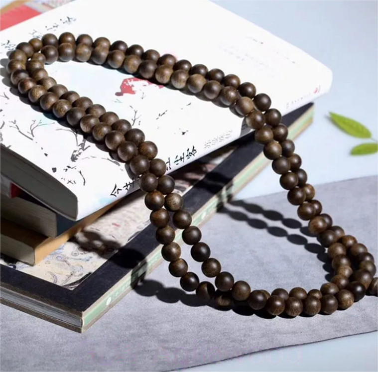 8mm*108 Natural Brunei Agarwood Bracelets Buddhist Prayer Agarwood Bead Mala 25g