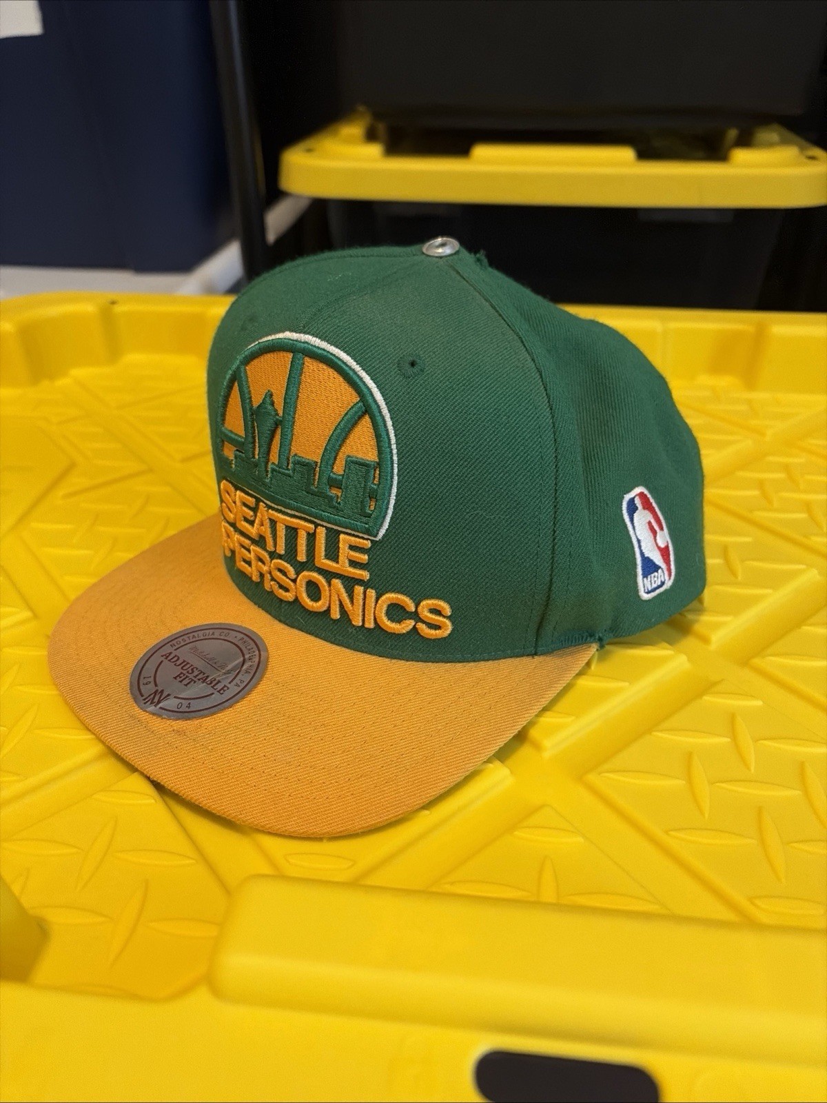 Vintage Seattle Supersonics Mitchell Ness Snapback NBA RARE Iconic Collector Vintage Seattle Supersonics Mitchell Ness Snapback NBA RARE Iconic Collector