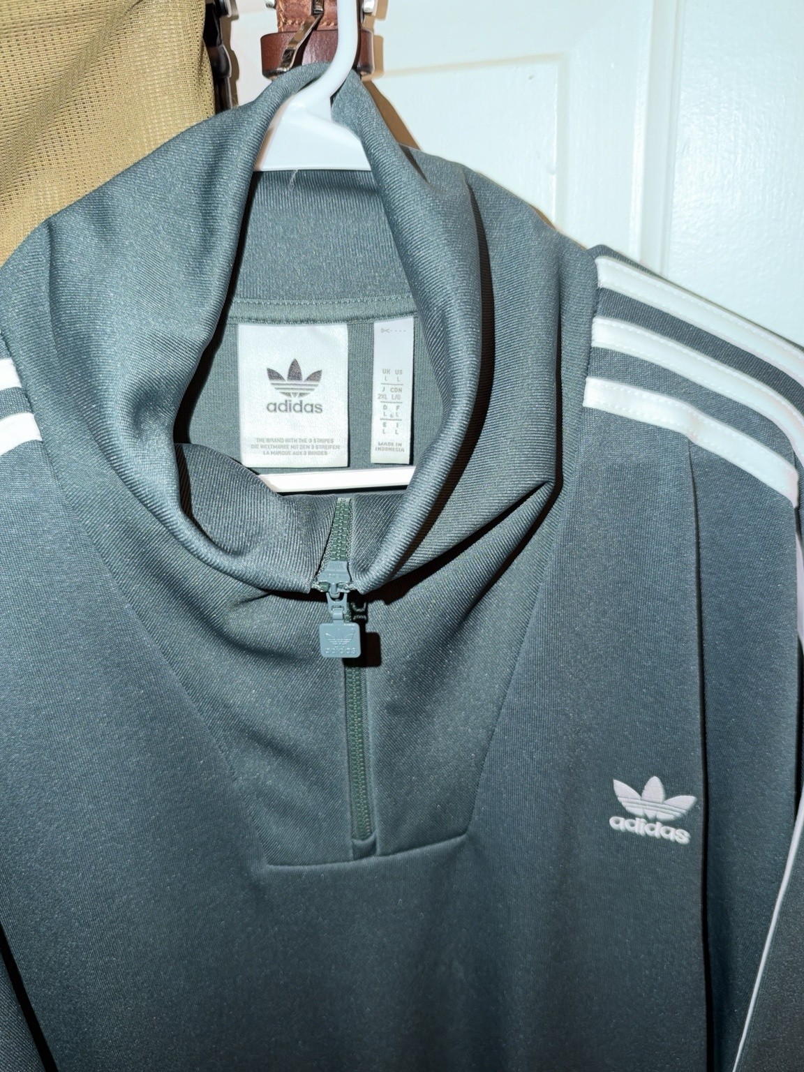 Adidas Originals 3-Stripes 1/4 Zip Pullover Men\'s Large Green Trefoil NWOT Adidas Originals 3-Stripes 1/4 Zip Pullover Men\'s Large Green Trefoil NWOT