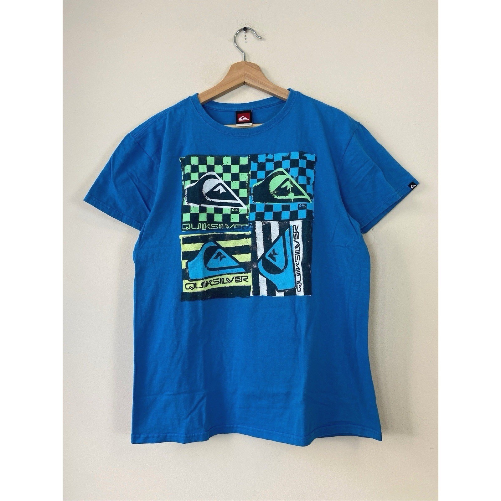 Vintage Quiksilver Stripe Checkered Graphic Blue Tee Vintage Quiksilver Stripe Checkered Graphic Blue Tee