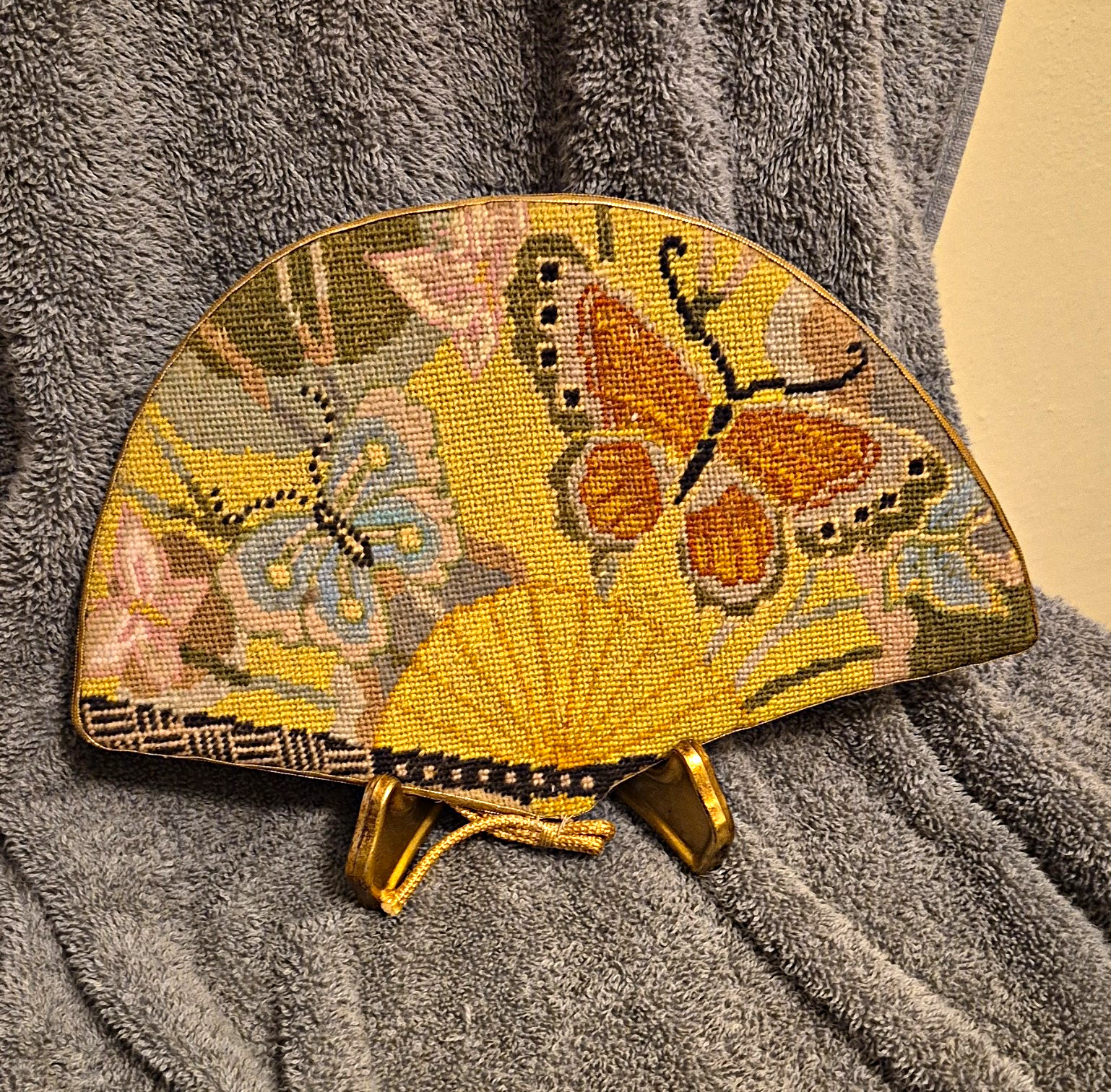 Vintage Hand Fan Butterfly Floral Needlepoint , handcrafted . Tassel, Easel Vintage Hand Fan Butterfly Floral Needlepoint , handcrafted . Tassel, Easel