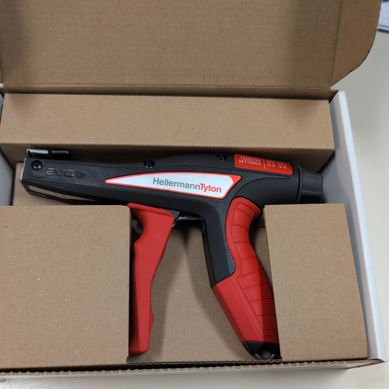 New EVO 9 Hellermanntyton Hand Tool 110-80000 New EVO 9 Hellermanntyton Hand Tool 110-80000