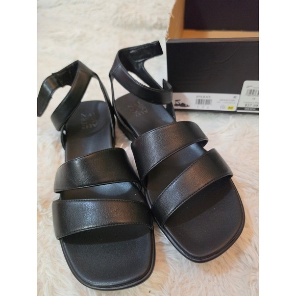 NIB Naturalizer Effie Black Strappy Low Wedge Sandals – Women\'s Size 10 M