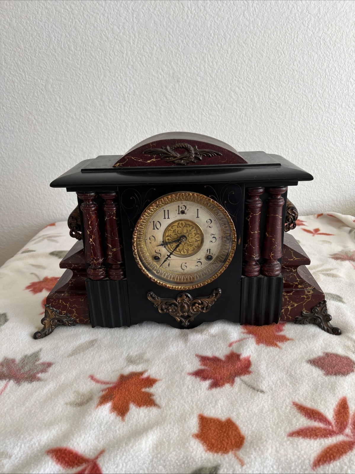 BEAUTIFUL ANTIQUE MANTEL CLOCK by WM L GILBERT CLOCK CO., WINSTED, CONN 1906 BEAUTIFUL ANTIQUE MANTEL CLOCK by WM L GILBERT CLOCK CO., WINSTED, CONN 1906