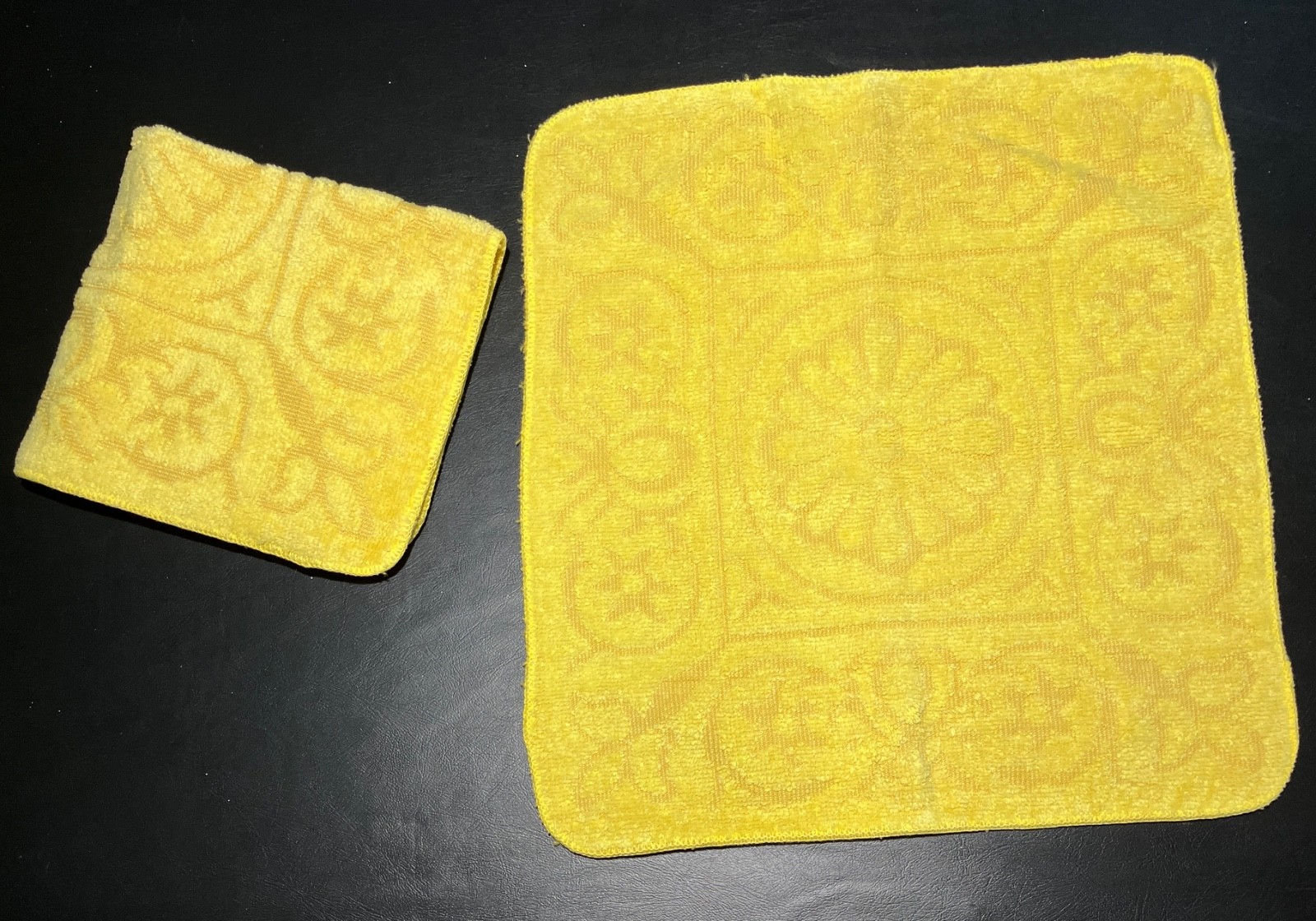 Sears vintage Drylon Yellow sculpted damask washcloths from the 1970’s. Set of 2 Sears vintage Drylon Yellow sculpted damask washcloths from the 1970’s. Set of 2
