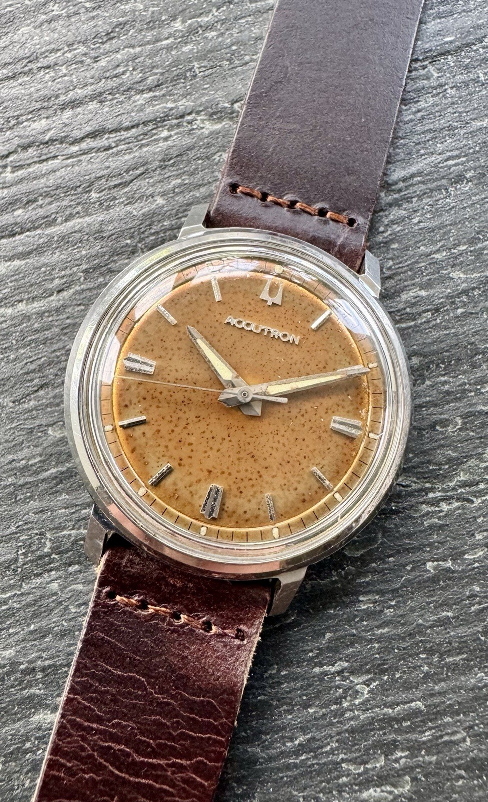 VINTAGE BULOVA ACCUTRON MEN WRISTWATCH CAL.214 C:1967’s-SERVICED-UNIQUE DIAL