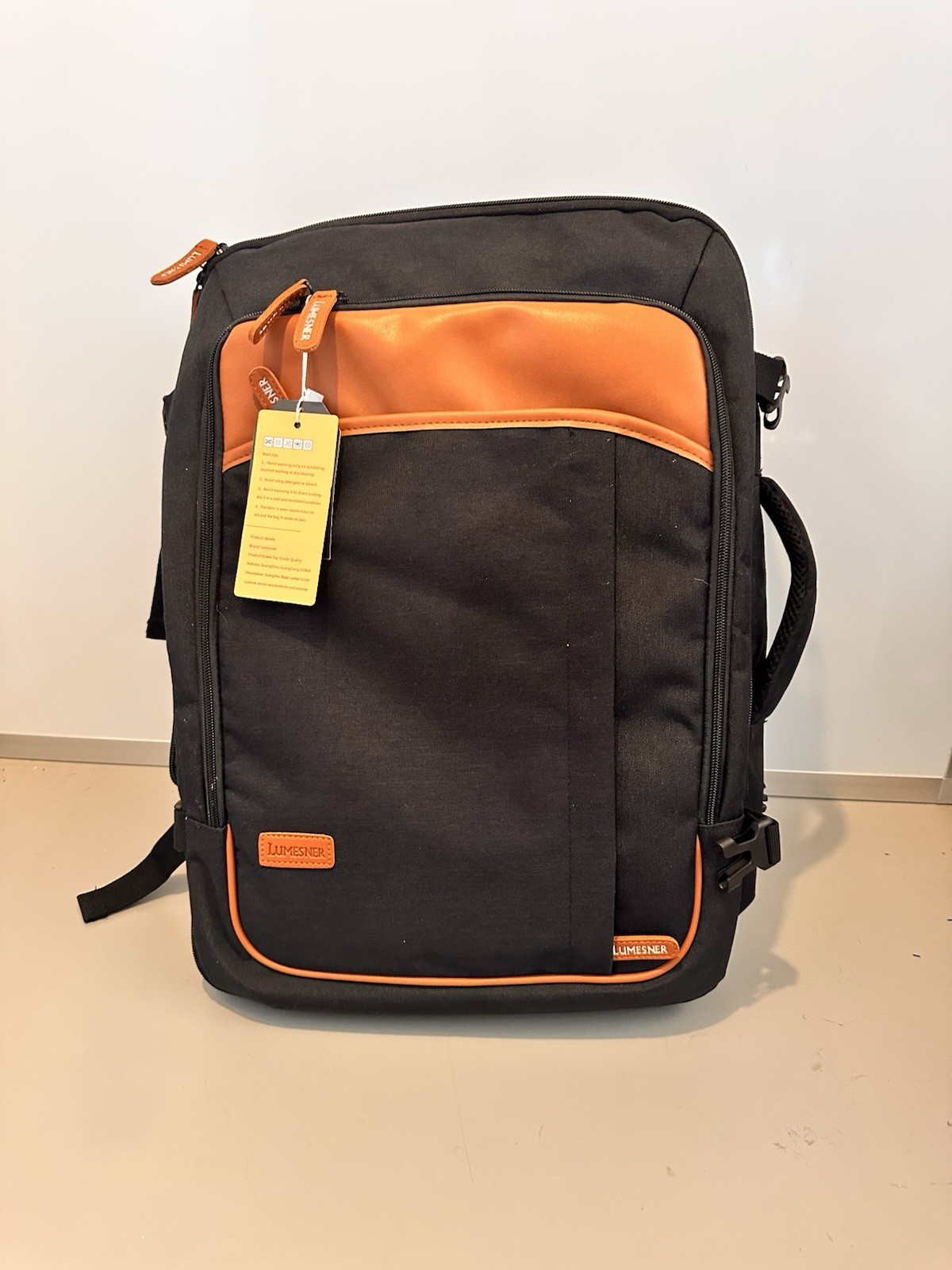 Lumesner Carry-on Expandable Bag w/ Built in Charger and Backpack Straps