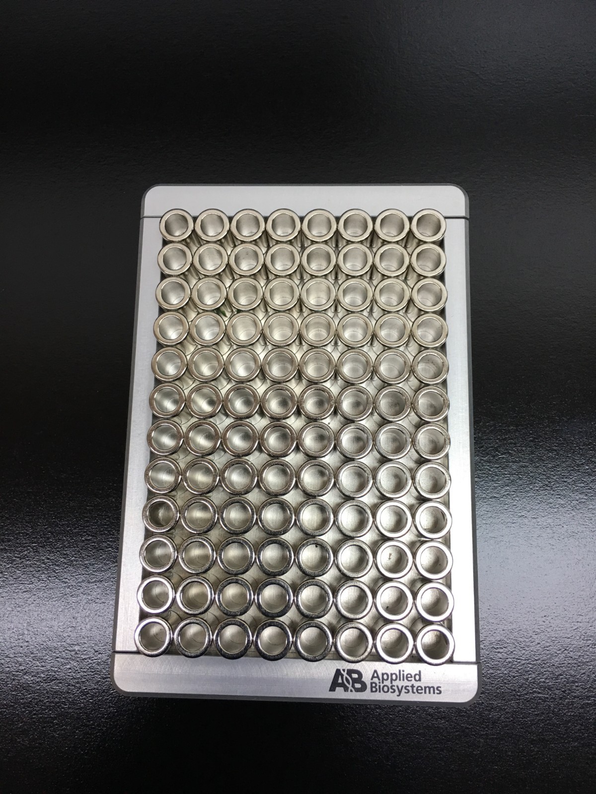 Applied Biosystems 96 Well Magnetic Ring Stand AM10050 / A160822 Applied Biosystems 96 Well Magnetic Ring Stand AM10050 / A160822