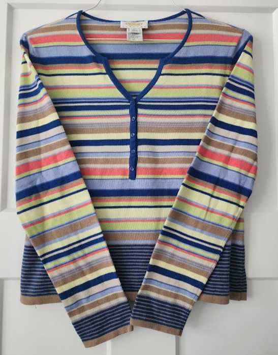 Talbot\'s size M multi-color long-sleeve top with blue trim