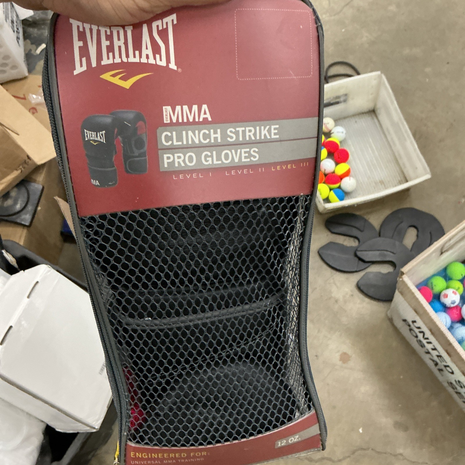Everlast MMA Clinch Strike Pro Gloves Color Black Level 3 12 Oz. Everlast MMA Clinch Strike Pro Gloves Color Black Level 3 12 Oz.