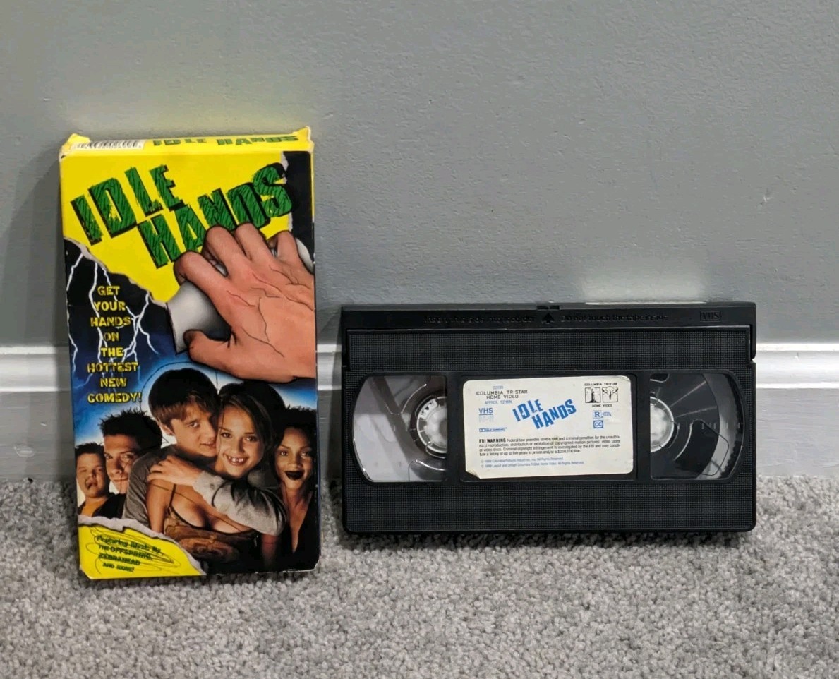 Idle Hands (1999) VHS Columbia TriStar First Print Jessica Alba Horror Sawa READ